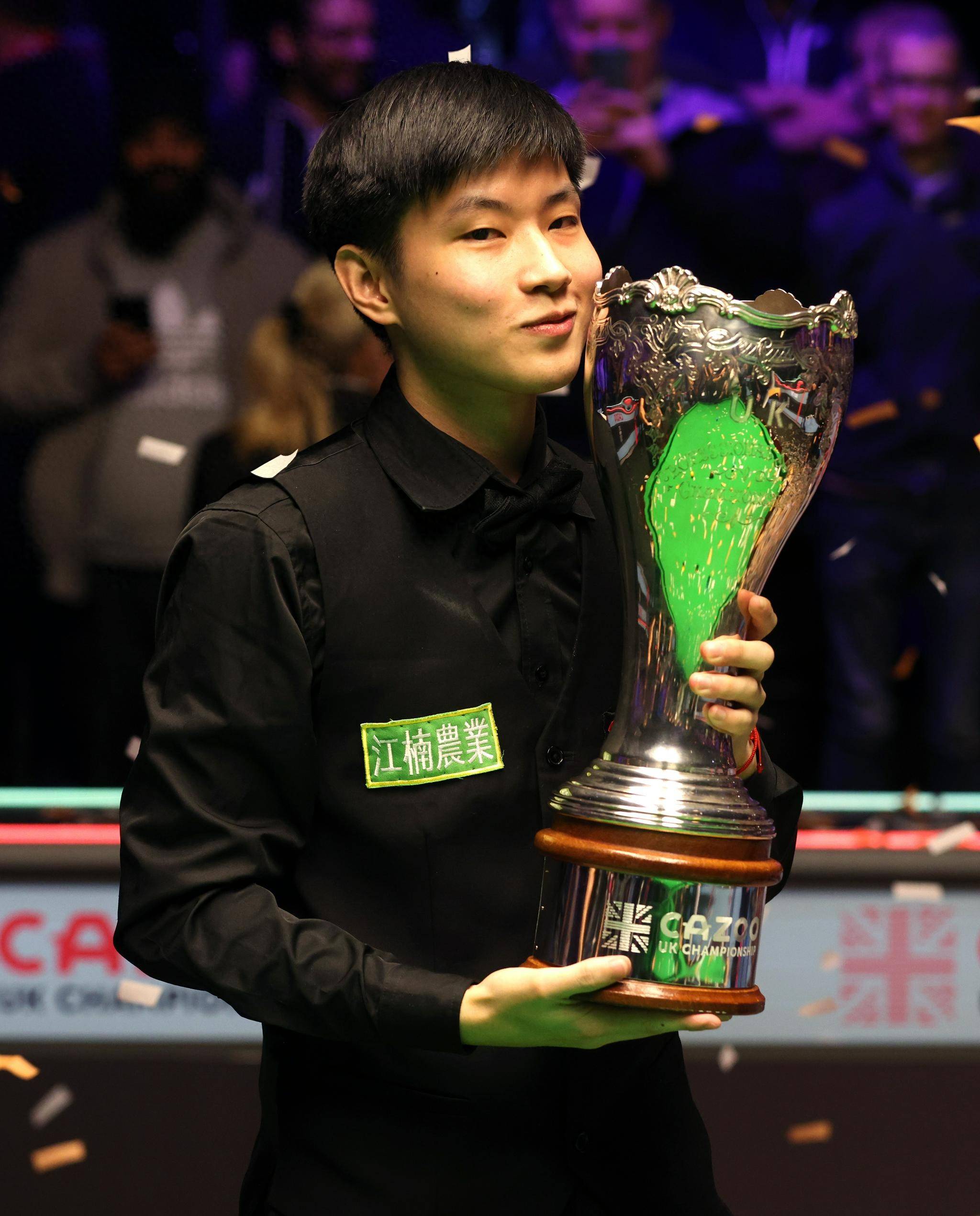 以及球员自 以及球员自