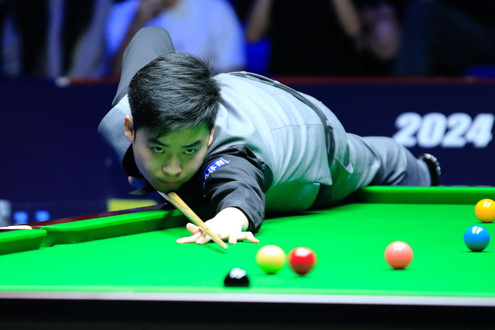 的前辈相比 的前辈相比