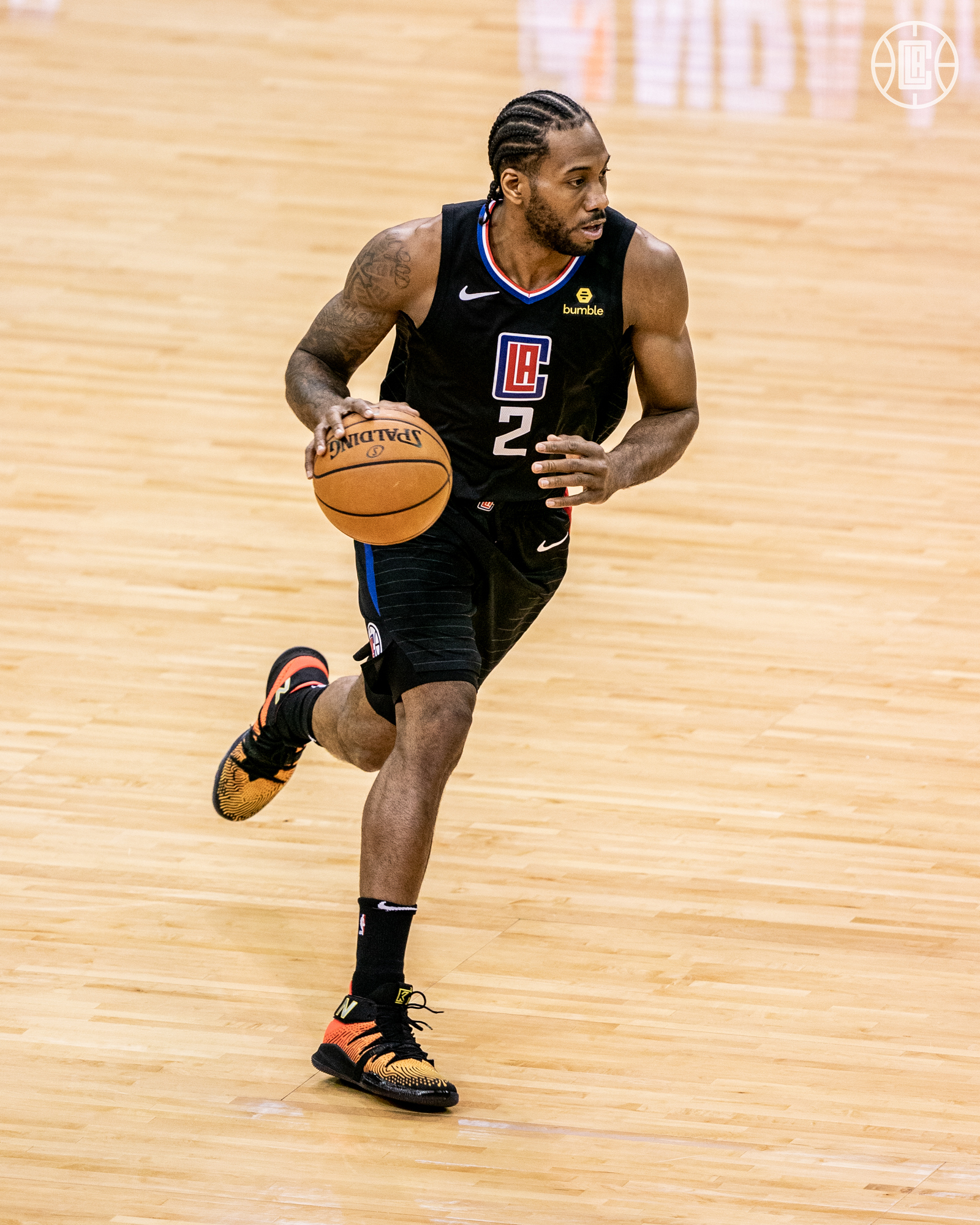 易立满脸无 易立满脸无